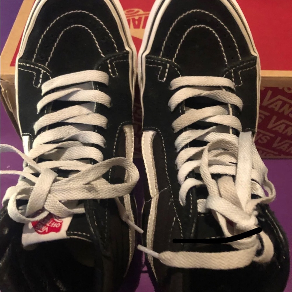 Vans - Picture 6 of 6